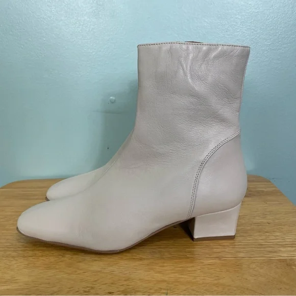 Aquatalia Selini Leather Women’s Boots Booties Cream Ivory Size 10.5 NWOT - Picture 2 of 11